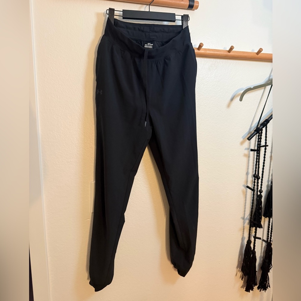 🔥 Under Armour Black Joggers - Women's XS 🔥